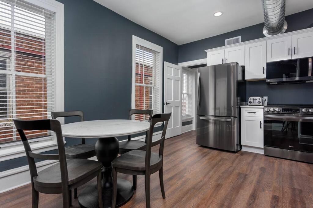Flats On Front - Riverfront Gem Fast Wi-Fi 3F Harrisburg Bagian luar foto