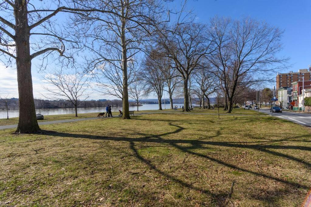 Flats On Front - Riverfront Gem Fast Wi-Fi 3F Harrisburg Bagian luar foto